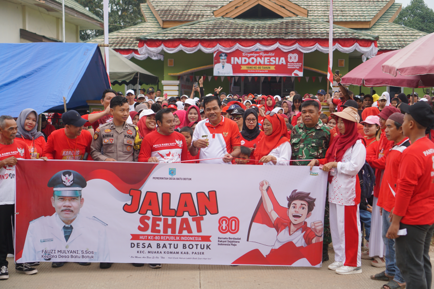 Desa Batu Botuk Gelar Jalan Sehat Perdana Meriahkan HUT RI ke-80