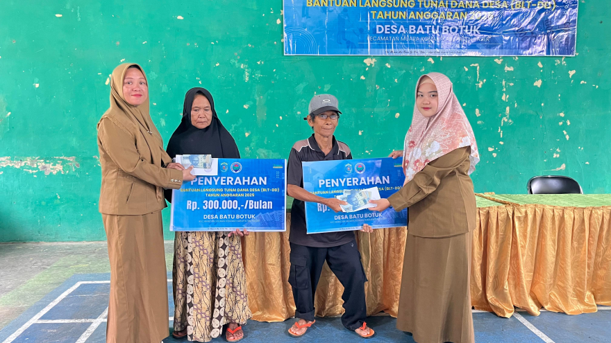 Penyaluran Bantuan langsung Tunai (BLT-DD) Desa Batu Botuk 2025 Berlangsung Lancar